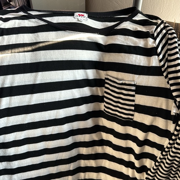 Cute long sleeve shirt - Picture 2 of 4